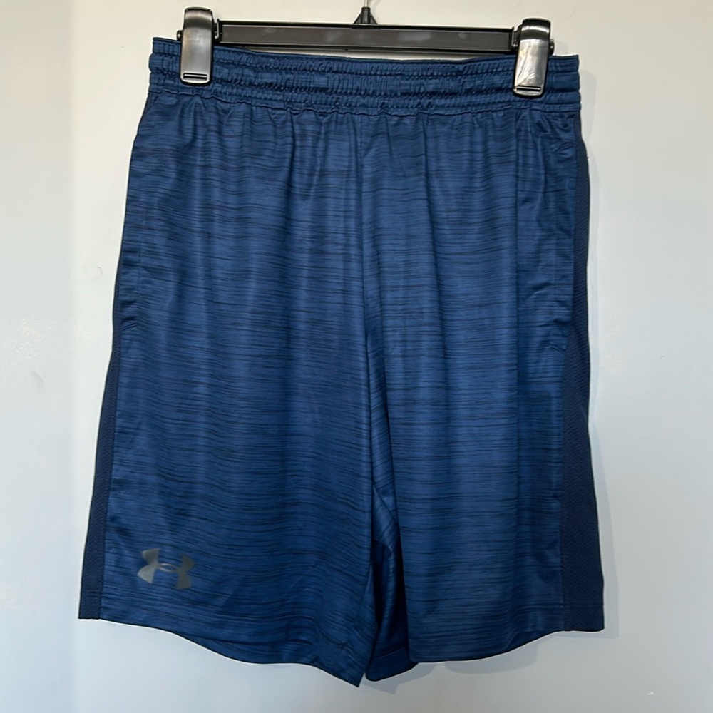 NWT men’s Under Armour shorts size M